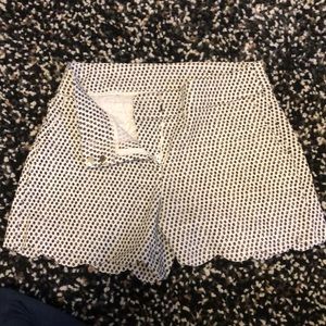 “Attyre ” Shorts 🩳 scalloped bottom